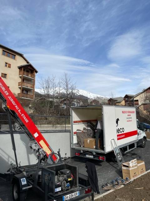 Trouver une société de déménagement spécialisée dans les déménagements complexes à Marseille 13001