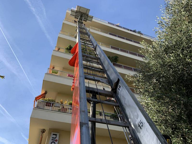 monte meubles utilisé au 6ème etage pour un déménagement en région paca