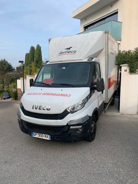 véhicule de déménagement demeco